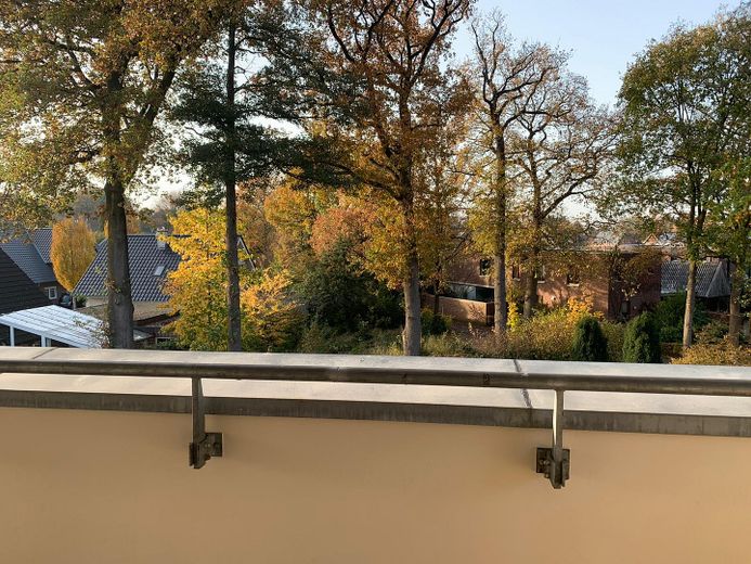 geräumige 3 Zimmer Wohnung mit Einbauküche 2 Loggien in Deegfeld – Ausblick
