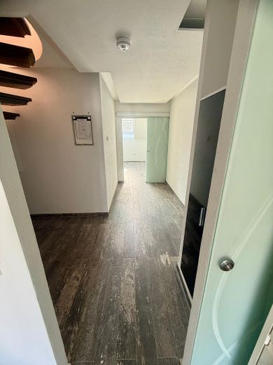 Schöne 3 Raum Maisonette in Gohlis – Blick von Küche zum Flur und S