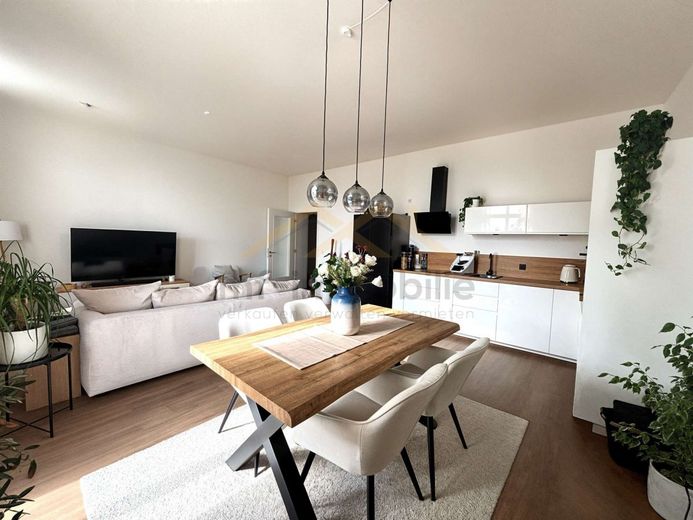 "homeoffice ready" moderne 3-Zimmer Wohnung in Mariental – Eßbereich