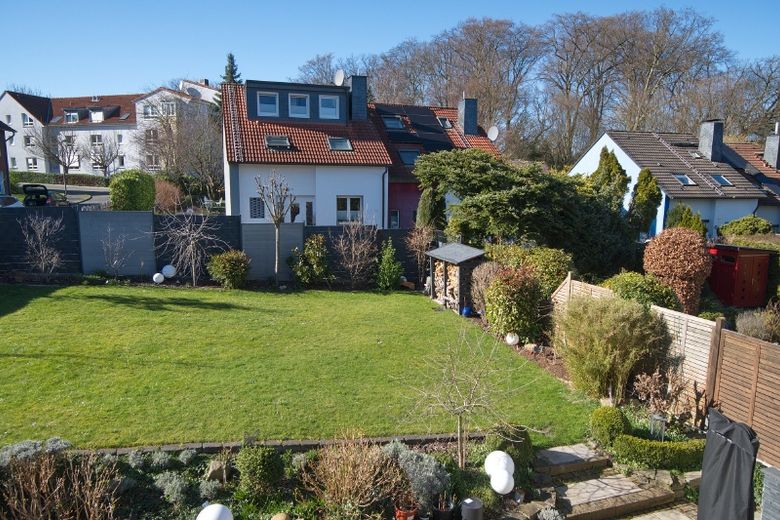 Helle, komplett und hochwertig ausgestattete Wohnung in sehr guter Wohnlage, Nähe Kirchviertel – e0c9db281e163f02b8b7c201f776201408d65aed.jpg