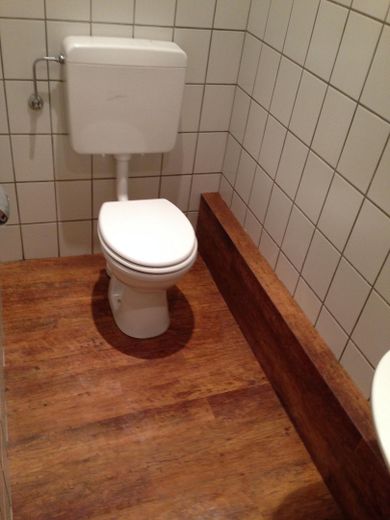 Provisionsfrei: Vollvermietetes Wohn- und Geschäftshaus in zentraler Bahnhofslage – Faktor 17,3 – Whg EG WC