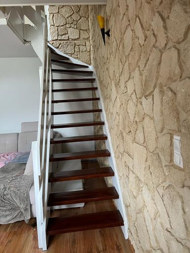 Tolle Maisonette-Wohnung mit Dachterrasse in Neuss-Zentrum – Treppe zum Spitzboden