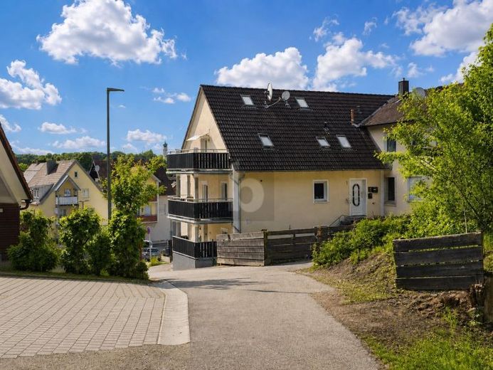 SOLIDES INVESTMENT MIT ENTWICKLUNGSPOTENTIAL – Foto 1