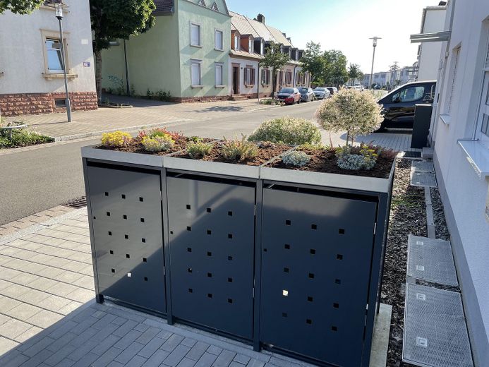 Schönes Zuhause mit viel Platz und schönem Ausblick in Innenstadtnähe von Kaiserslautern – Müllunterstand aktuell