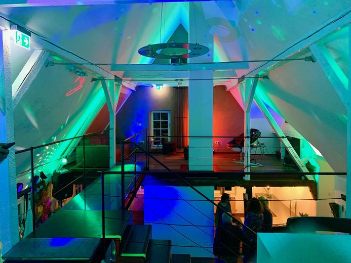 Die Buchmühle: Ubicación para eventos y negocios · Sala de exposición · Loft y diseño · Bienestar – Erlebnisraum Party