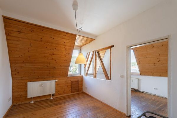 Ideal für Studenten: 2,5-Zimmer-Wohnung im 3. Obergeschoss in Büdesheim