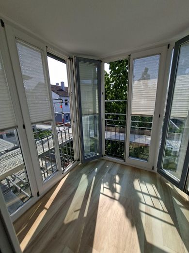 ¡Encantador apartamento pequeño en vivienda tutelada: sin comisión y listo para ocupar! – Wintergarten