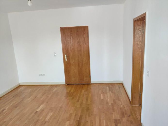 !provisionsfrei+WG-geeignet helle hochwertig sanierte 4 ZKB Altbauwohnung in Seckenheim – Zimmer 3