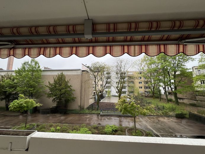3 Zimmer Wohnung mit Balkon ins Grüne – provisionsfrei von privat – WJ-00128_bild_001.jpg