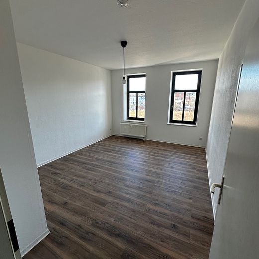 Heller Wohntraum im Erstbezug: Renovierte 2-Zimmer-Altbauwohnung am Kassberg/Altendorf – Foto 2