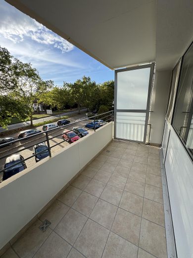 Kernsanierte 1-Zimmer-Wohnung mit Balkon, 47 m², 2. OG in Frankenthal – Balkon