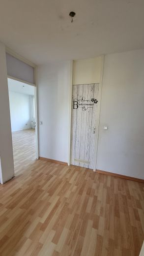 कमीशन-मुक्त! 3,5 कमरों का अपार्टमेंट 78m² – Diele (vor Renovierung)