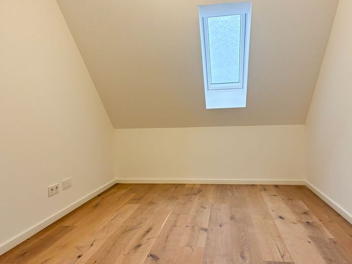 4 Zimmer Erstbezug mit Loftgefühl und großzügigem Wohnkomfort – Arbeiten
