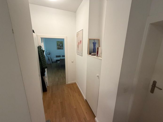 Subsequent tenant wanted: Office on Kurfürstendamm – approx. 81 m² with balcony – kleiner Flur