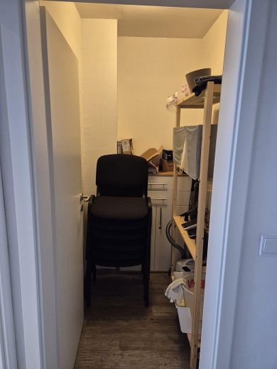++ Von Privat: Tolles 1-Zi-App | Bottroper Innenstadt ++ – Abstellraum