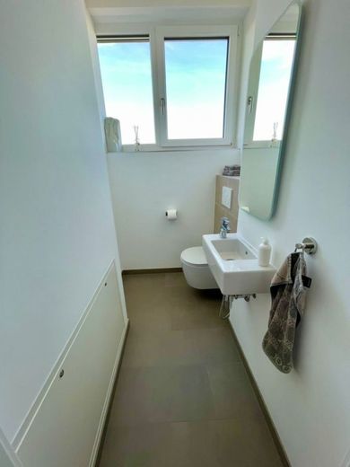 Tolle 3 Zimmer Wohnung vor den Toren Salzburgs – Gäste WC