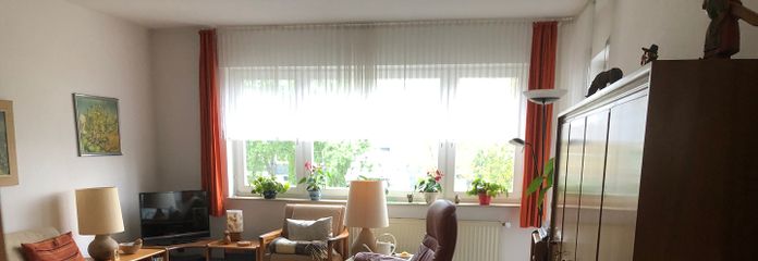 Wohnzimmer zugang Balkon