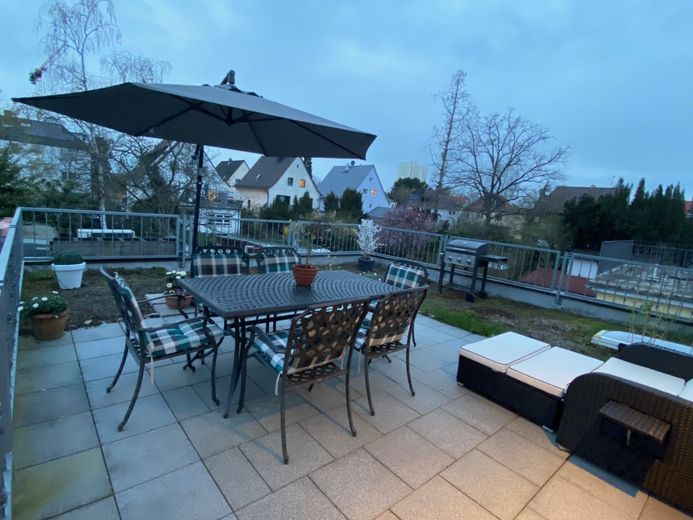 Top Lage  4-Zi. Maisonette mit Dachgarten, klimatisiert! – Terrasse