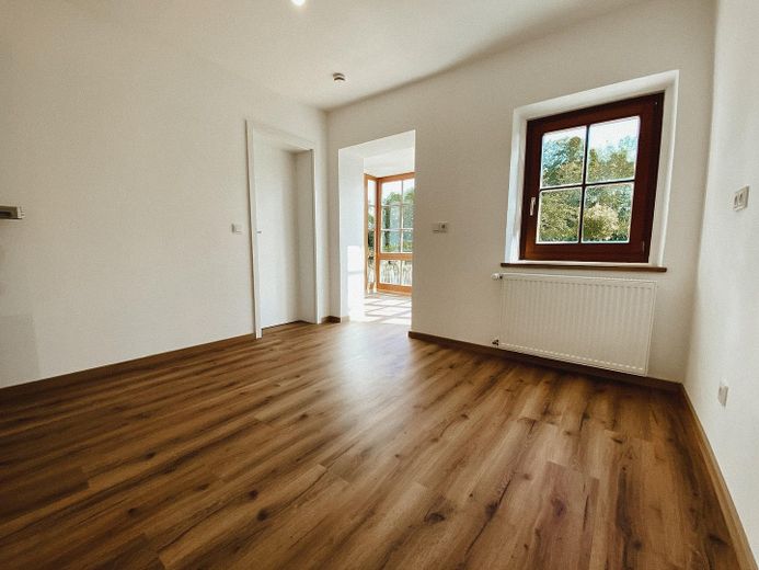 Esclusivo appartamento di 2,5 locali in posizione privilegiata a Feldafing sul lago di Starnberg – Küche