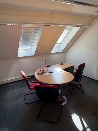 Attraktive Büro-und/oder Praxisfläche in zentraler Lage in Jesteburg zu vermieten – Foto 4