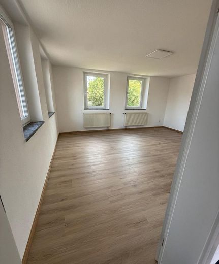İlk kullanım, yeni yenilenmiş bahçeli müstakil ev, 63828 Kleinkahl'da – Wohnzimmer 2