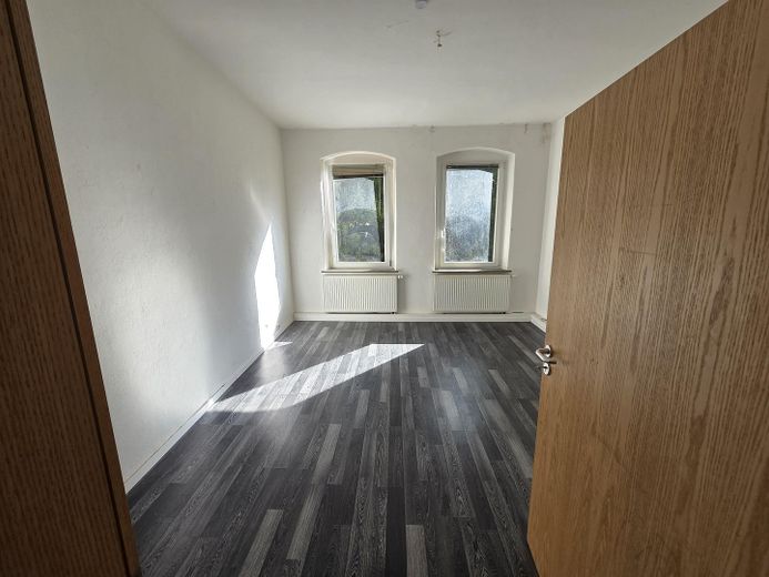 erstes Schlaf-/Kinderzimmer