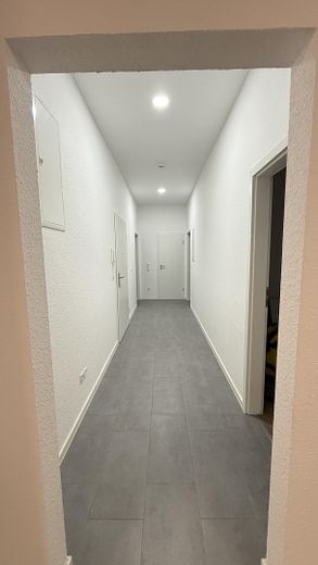 klimatisierte - 3,5-Zimmer Wohnung (EG) - mit Terrasse in Andernach – Flur