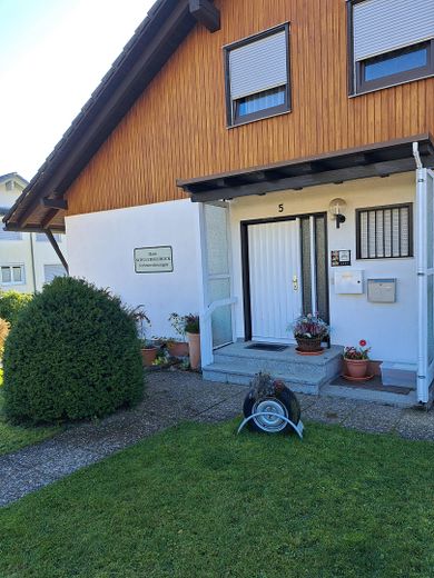 HAUS-SCHLUCHSEEBLICK: 3 Ferienwohnungen mit "Classic-Car-Ambiente" in Premiumlage (€ 1,1 Mio. +Inv.) – Haus Eingangsseite links