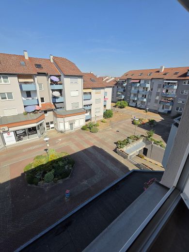 Abitazione maisonette di 4 locali inondata di luce con vista panoramica – senza provvigione, da privato – Aussicht Balkon (Innenhof)