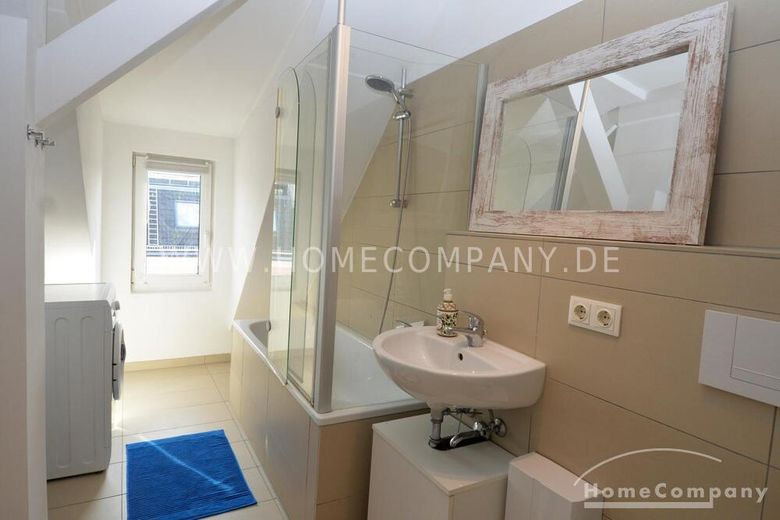 Möblierte 2-Zimmer-Dachgeschosswohnung mit Terrasse in Berlin-Neukölln*** – a381aaf4b0332ed581bf5e1817fd5db9fe90bc40.jpg
