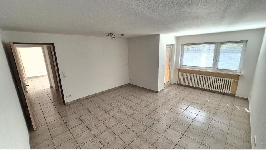 Einzigartige Gartenwohnung in Hanglage: Komfortable 2 Zimmer mit 150 m² exklusiver Gartennutzung – Foto 2