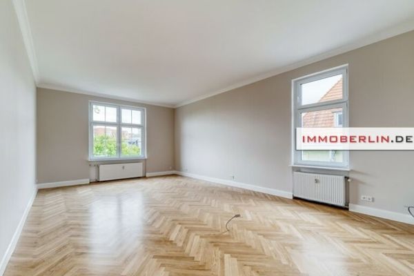 IMMOBERLIN.DE - ¡Saneado por completo y con estilo! Elegante piso en edificio antiguo en una ubicación atractiva