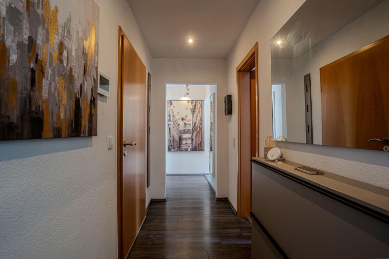 Excepcional piso en propiedad con jardín, terraza en la azotea, Wallbox y chimenea – Foto 14