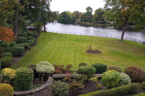 JOKER : 2 Zi. möbliert direkt an der Alster  mit Garten Süd-West - BLICK auf den FEENTEICH