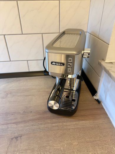 Voll ausgestattete helle Wohnung & Parkplatz im Souterrain mit Whirlpool & Garten – Foto 13