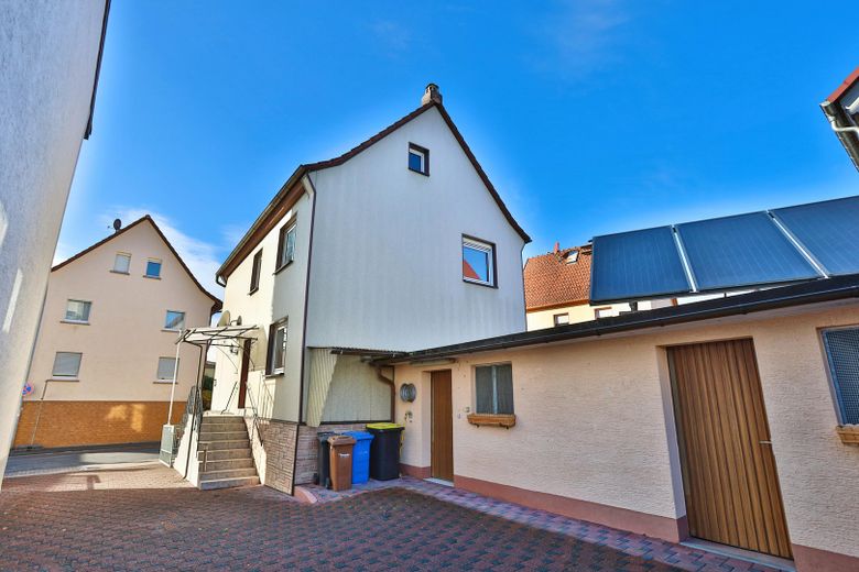 Provisionsfrei ! Großzügiges Mehrgenerationenhaus, Doppelgarage & Anbau in Freigericht – Foto 9