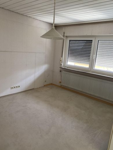Casa a schiera di testa in posizione residenziale tranquilla a Untereisesheim – Schlafzimmer Eltern 