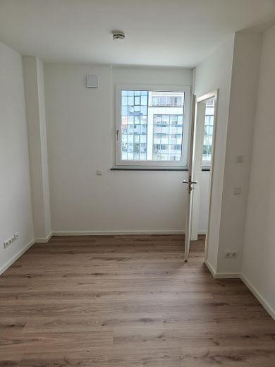 First occupancy! Modern 2-room new-build apartment with fitted kitchen in Nuremberg – commission-free – Schlafen