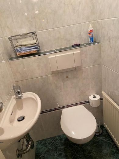 وحدة تجارية / سكنية / 141 مترًا مربعًا / دوسلدورف-بيلك – hintere Gästetoilette