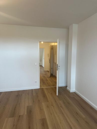 2 habitaciones recién renovadas directamente en la plaza del mercado – Schlafzimmer