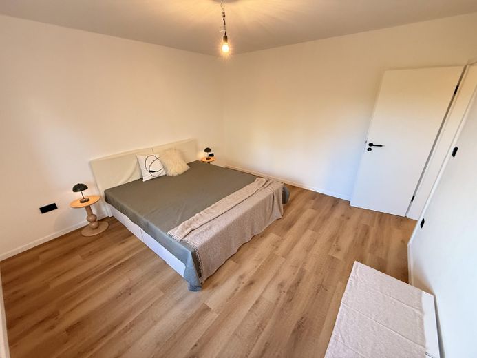 ERSTBEZUG - Vollständig sanierte 3-Zimmer-Wohnung mit Loggia und ca. 4 % Mietrendite in Nbg-Zabo – Schlafzimmer
