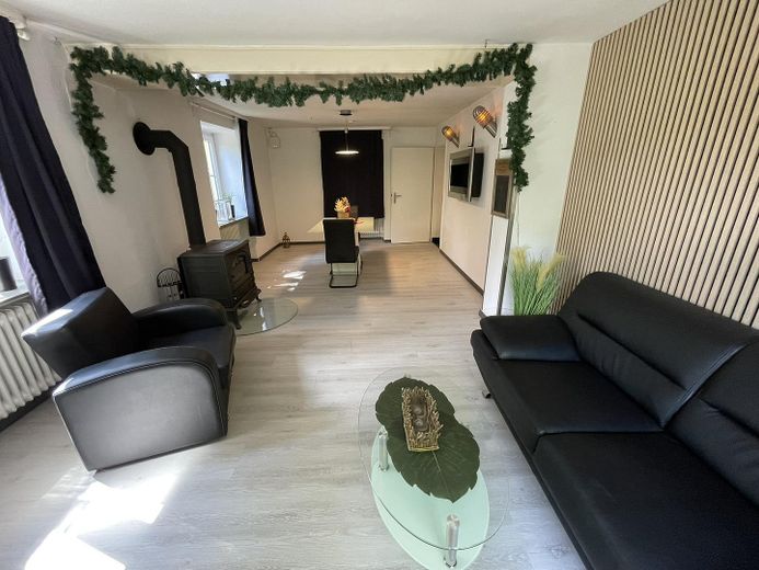 Haus in Alleinlage mit großem Grundstück und 2 Wohnungen – फोटो 41