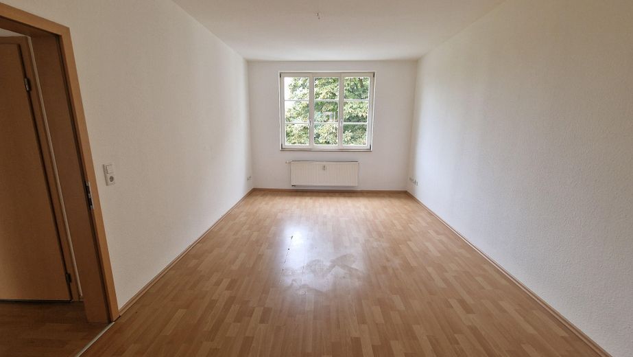3ZKB in Leipzig Stötteritz mit Blick auf das Völkerschlachtdenkmal – Wohnzimmer
