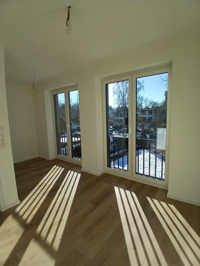 Neubau – Erstbezug | 2-Zimmer-Maisonettewohnung | Terrasse | EBK – Schlafzimmer