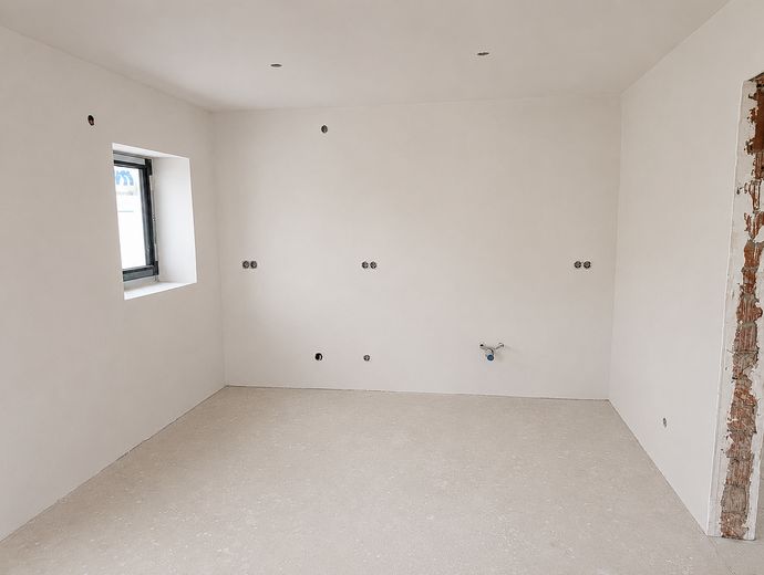 2-Zimmer-Maisonette-Wohnung (81m²) in Kösching mit Balkon (Erstbezug nach Kernsanierung) – Küche