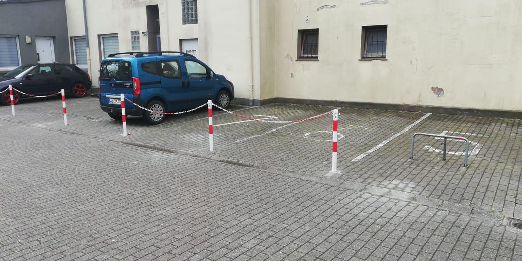 Parkplatz EUR 25/pm