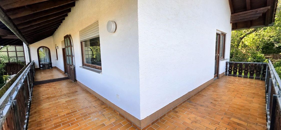 Helle 3-Zimmer-Wohnung mit Balkon und Bergblick – Foto 11