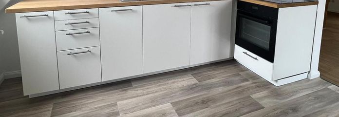 Helle und charmante 2-Zimmer-Wohnung in Perdöhl – Küchenzeile