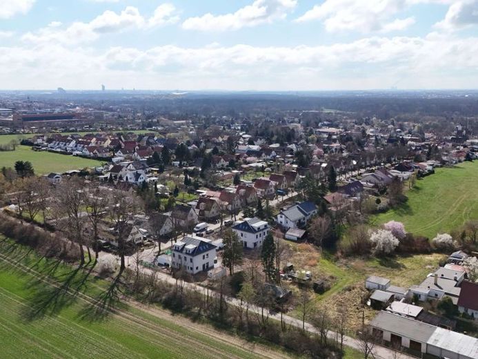 Terreno edificabile di 408 m² senza obbligo di costruttore per la vostra casa unifamiliare presso il bosco fluviale di Lipsia, a Lipsia-Stahmeln – Foto 1