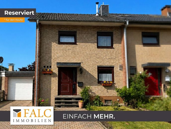 Ein Platz für die Familie - Gepflegtes Reihenendhaus mit Garten und ausbaufähigem Dachgeschoss – Außenansicht